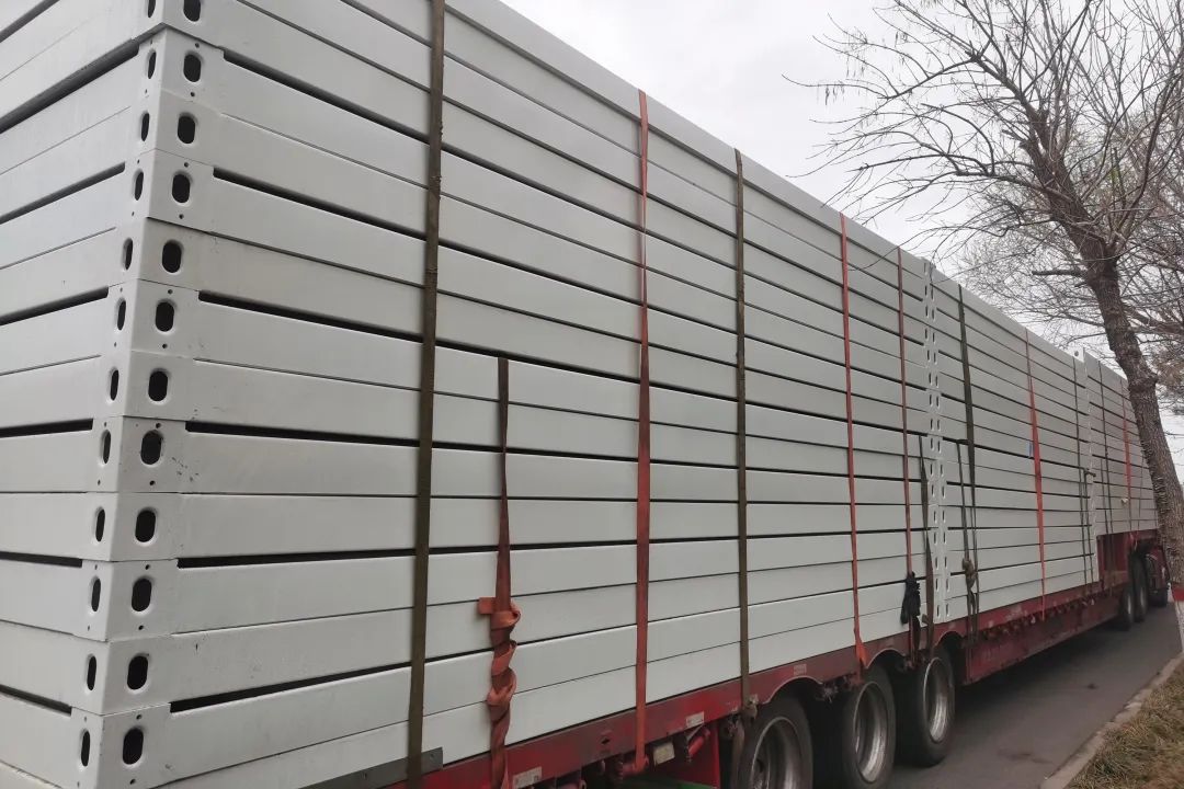 疫情就是命令，潔凈板材廠家宏鑫源緊急馳援多地方艙醫院建設(圖1)